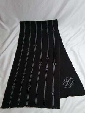 Louis Vuitton Black and White Monogram Stripe Scarf